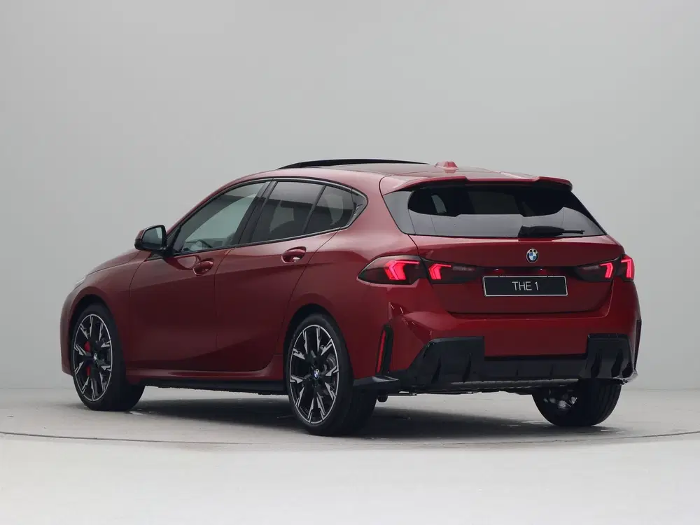 BMW 1-serie 120 M Sport Pro uit 2026, foto 11