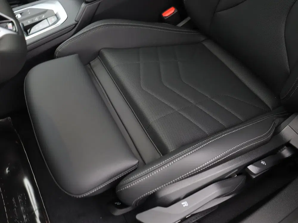 BMW 1-serie 120 M Sport Pro uit 2026, foto 15