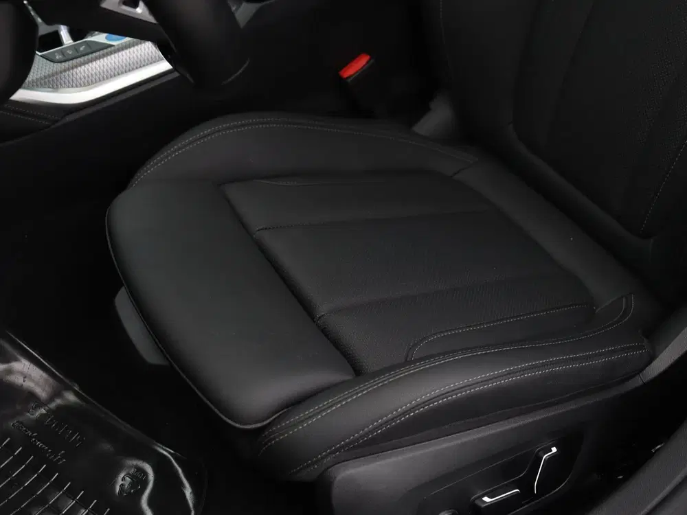 BMW i4 M60 84 kWh Accu conditie 100% (bj 2026 uit 2026, foto 14