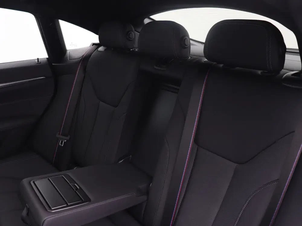 BMW i4 M60 84 kWh Accu conditie 100% (bj 2026 uit 2026, foto 15
