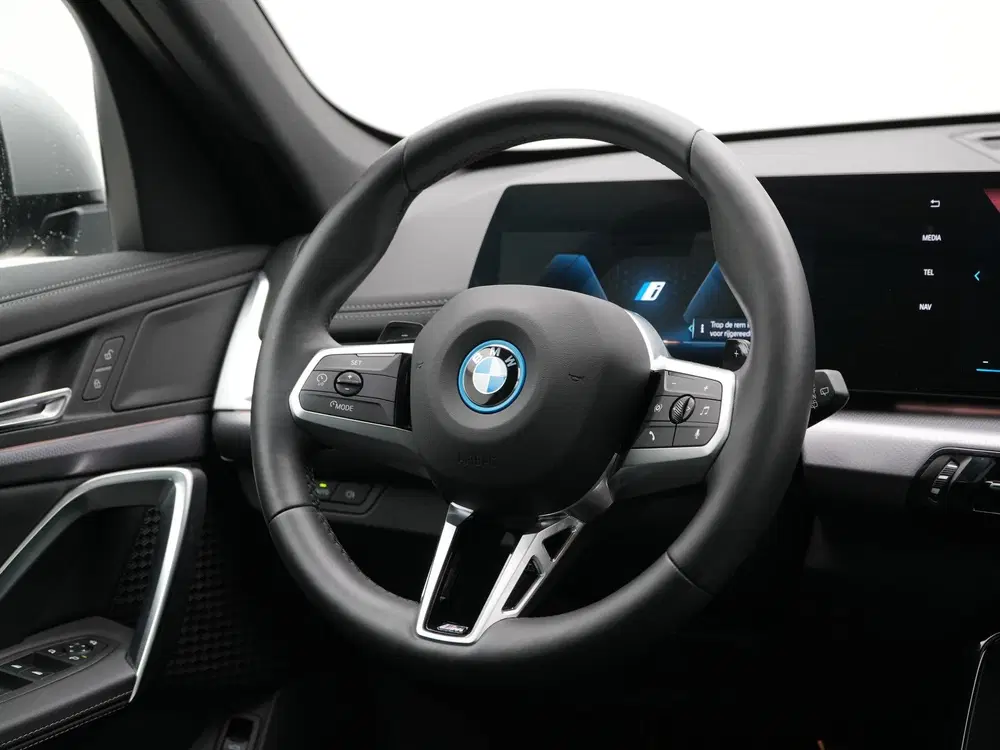BMW X1 xDrive25e SoH 100% (bj 2025 uit 2025, foto 2