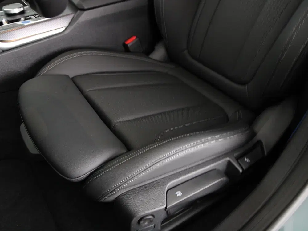 BMW i4 eDrive40 M Sport Pro uit 2026, foto 15