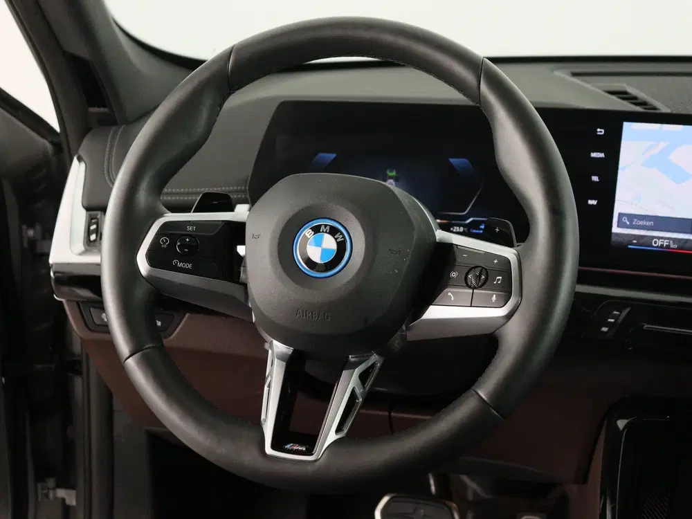 BMW X1 xDrive25e SoH 100% (bj 2025 uit 2025, foto 2