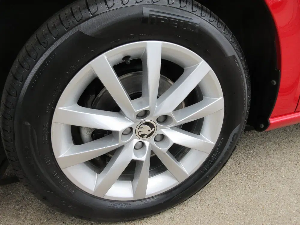 Skoda Scala 1.0 TSI Business uit 2020, foto 12