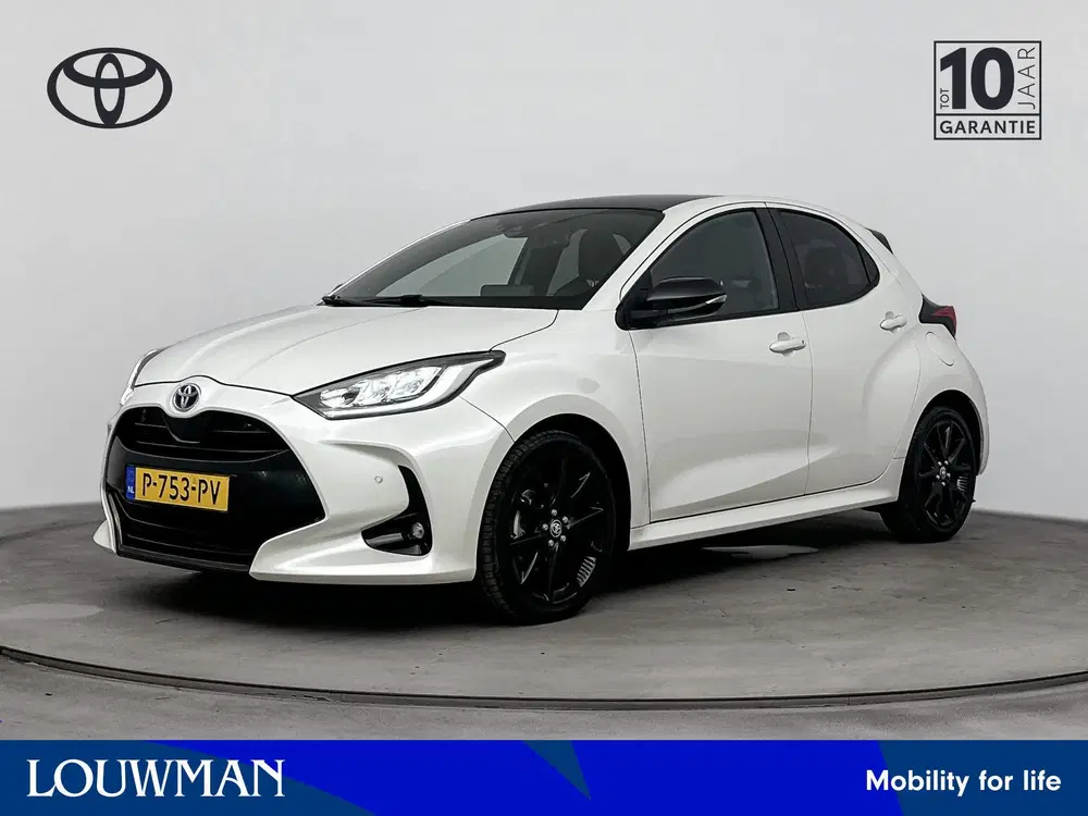 Toyota Yaris 1.5 Hybrid Executive uit 2022