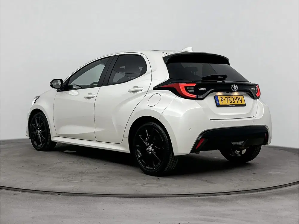 Toyota Yaris 1.5 Hybrid Executive uit 2022, foto 12