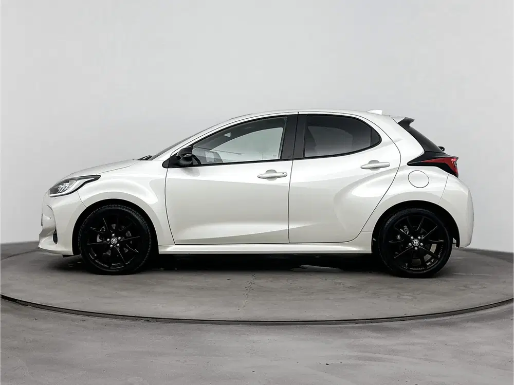 Toyota Yaris 1.5 Hybrid Executive uit 2022, foto 3
