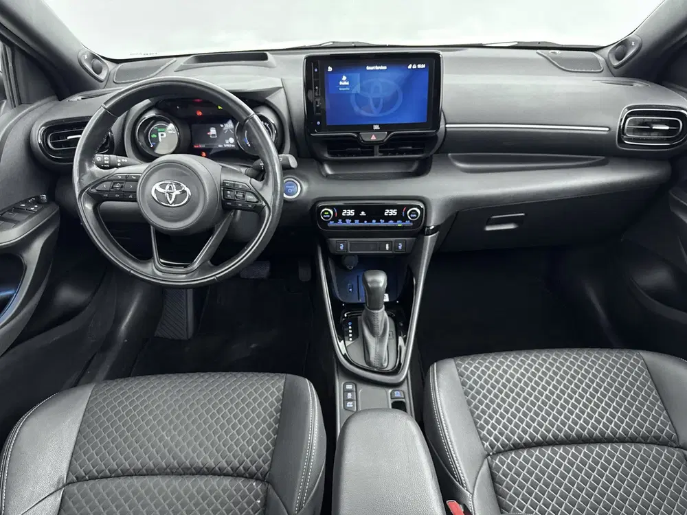 Toyota Yaris 1.5 Hybrid Executive uit 2022, foto 4