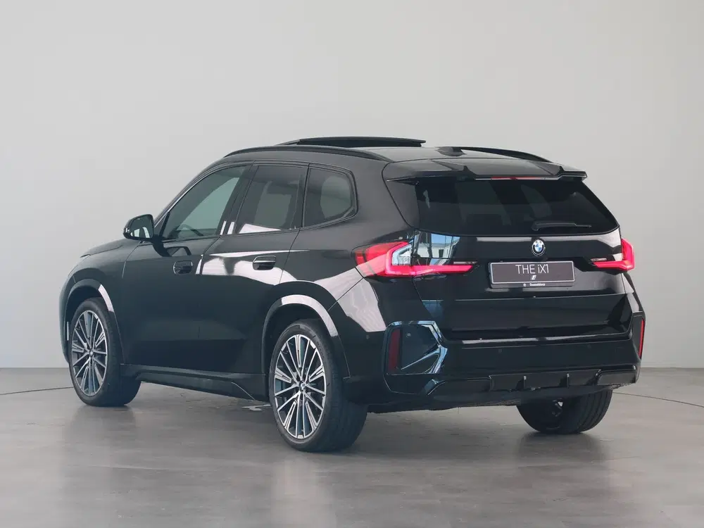 BMW iX1 eDrive20 67 kWh M Sport Edition (bj 2026 uit 2026, foto 10