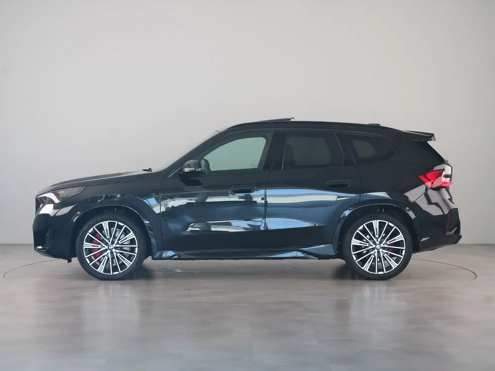 BMW iX1 eDrive20 67 kWh M Sport Edition (bj 2026 uit 2026, foto 11