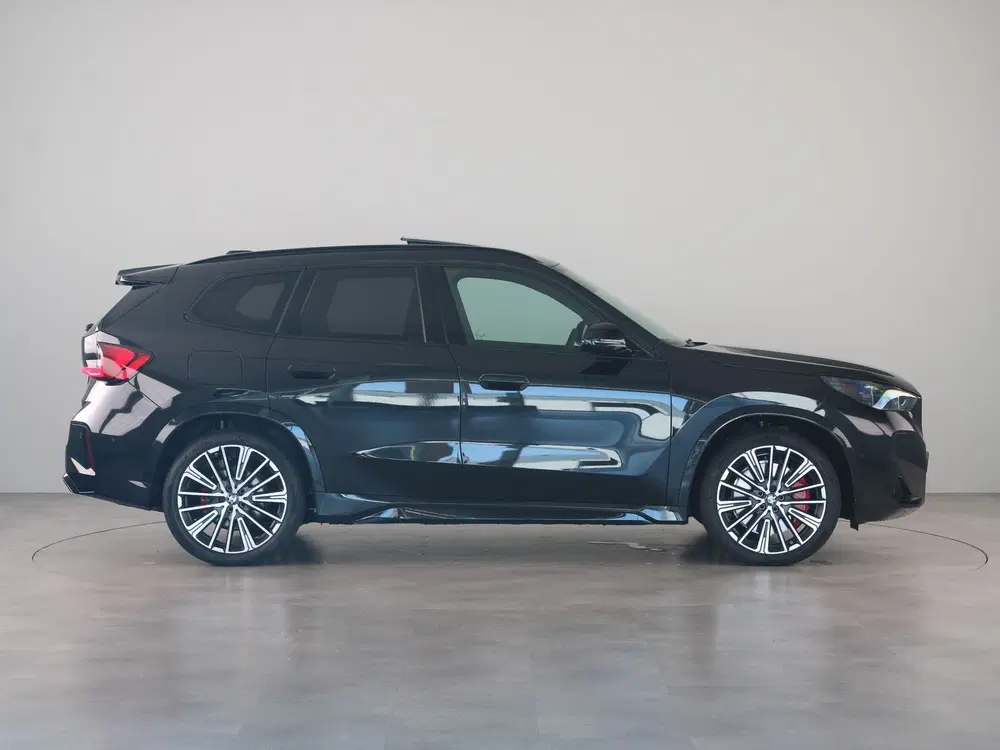 BMW iX1 eDrive20 67 kWh M Sport Edition (bj 2026 uit 2026, foto 7