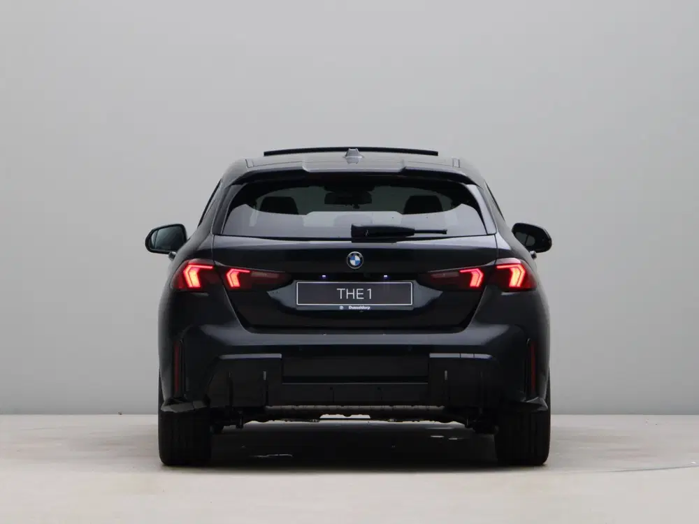 BMW 1-serie 120 M Sport Pro uit 2026, foto 10