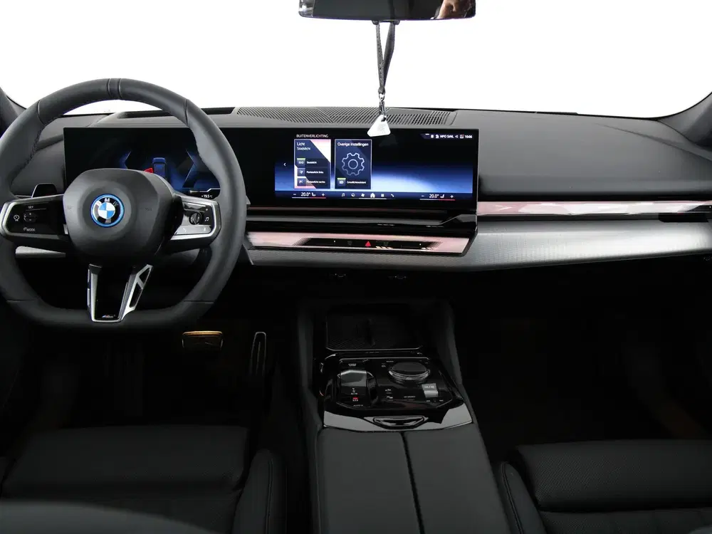 BMW i5 eDrive40 M-Sport Pro Edition 84 kWh (bj 20 uit 2026, foto 13
