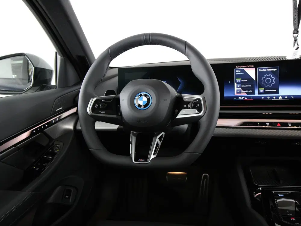BMW i5 eDrive40 M-Sport Pro Edition 84 kWh (bj 20 uit 2026, foto 2