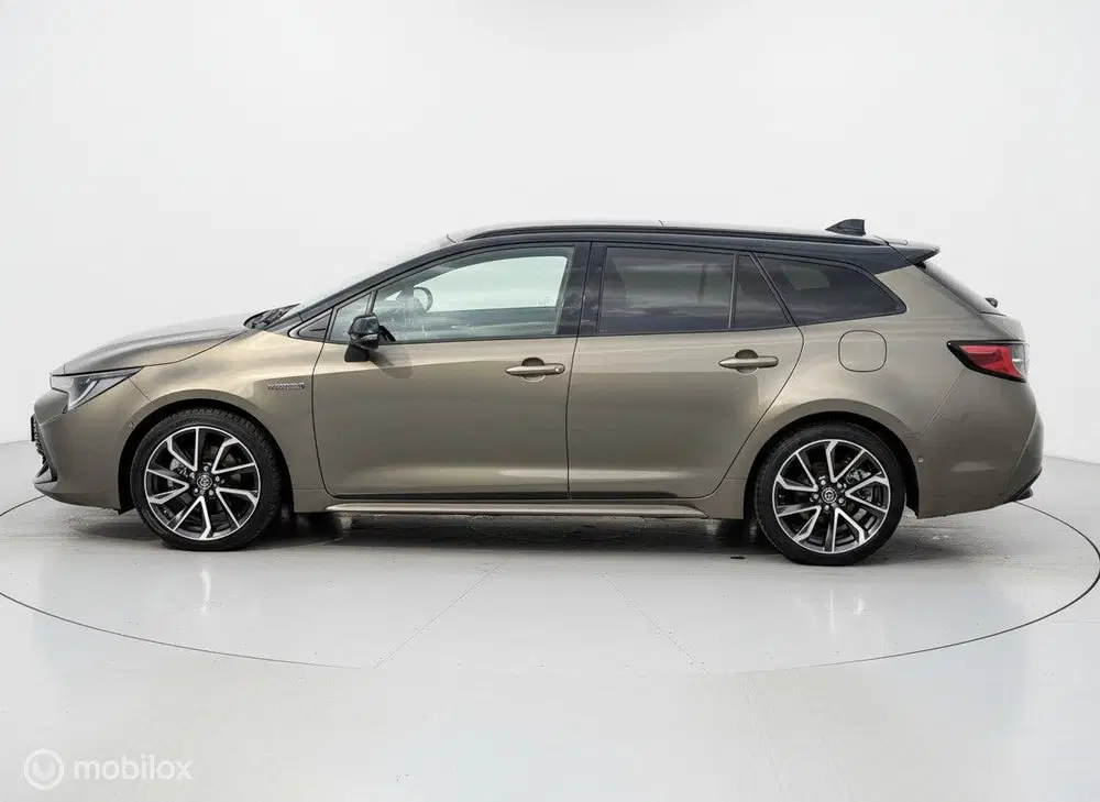 Toyota Corolla 2.0 Hybrid Executive uit 2019, foto 6