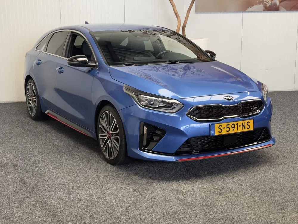 Kia ProCeed 1.6 T-GDI GT LEDER uit 2020, foto 2