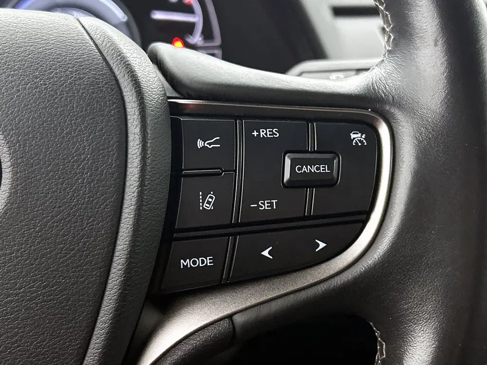 Lexus UX 250h Preference Line uit 2022, foto 14