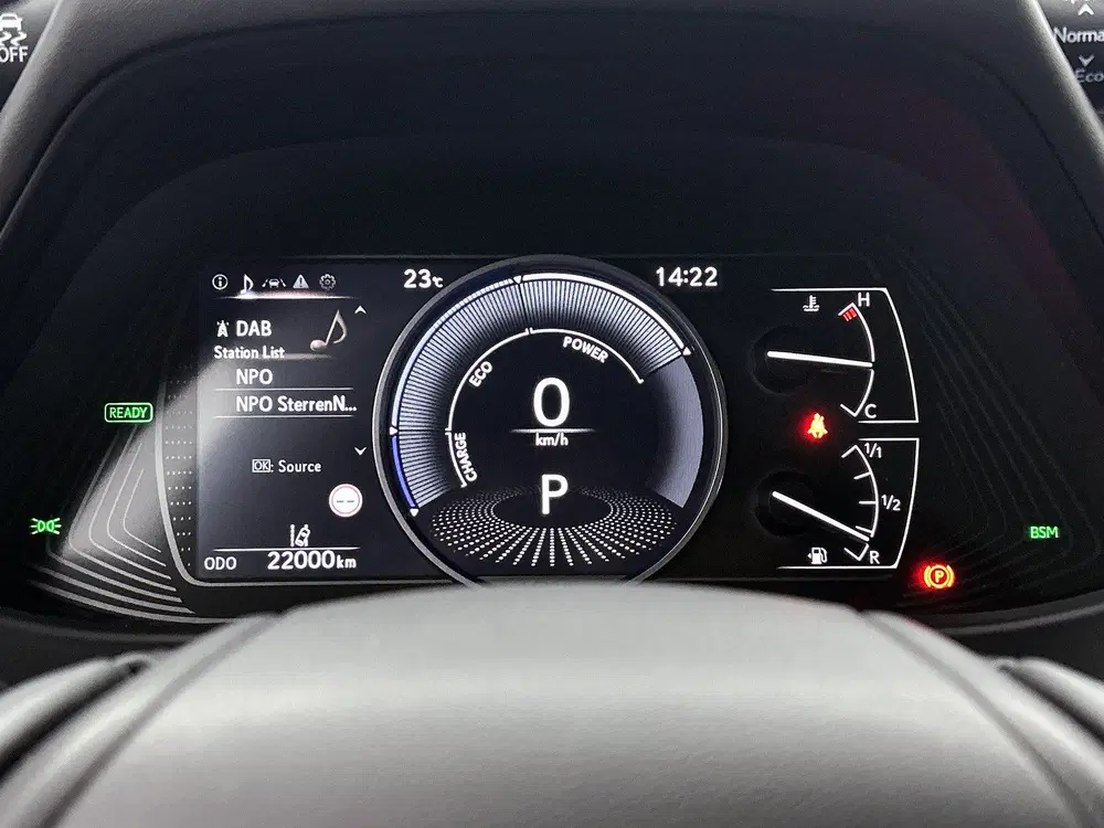 Lexus UX 250h Preference Line uit 2022, foto 5