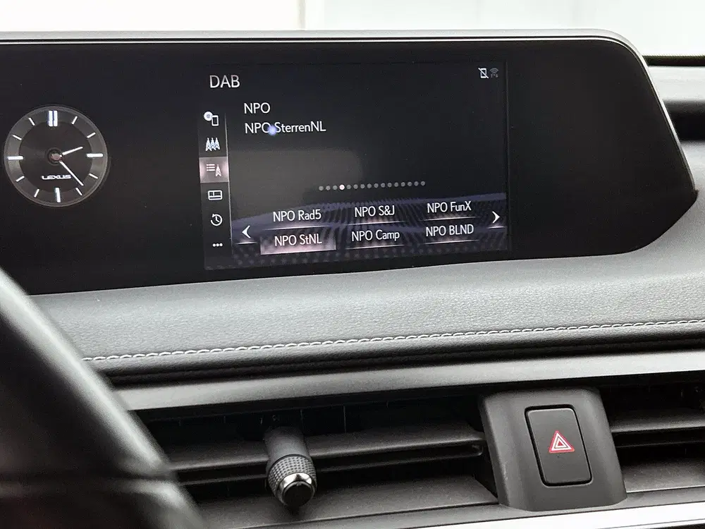 Lexus UX 250h Preference Line uit 2022, foto 7