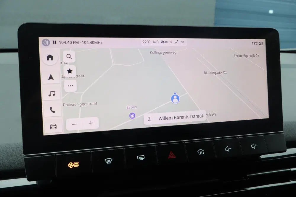 MG MG4 Luxury 64 kWh uit 2023, foto 11