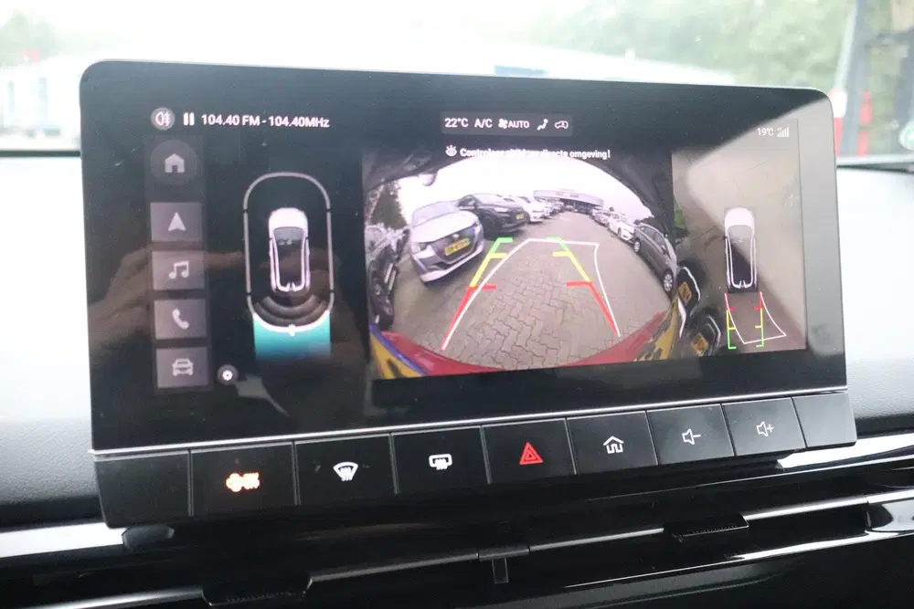 MG MG4 Luxury 64 kWh uit 2023, foto 6