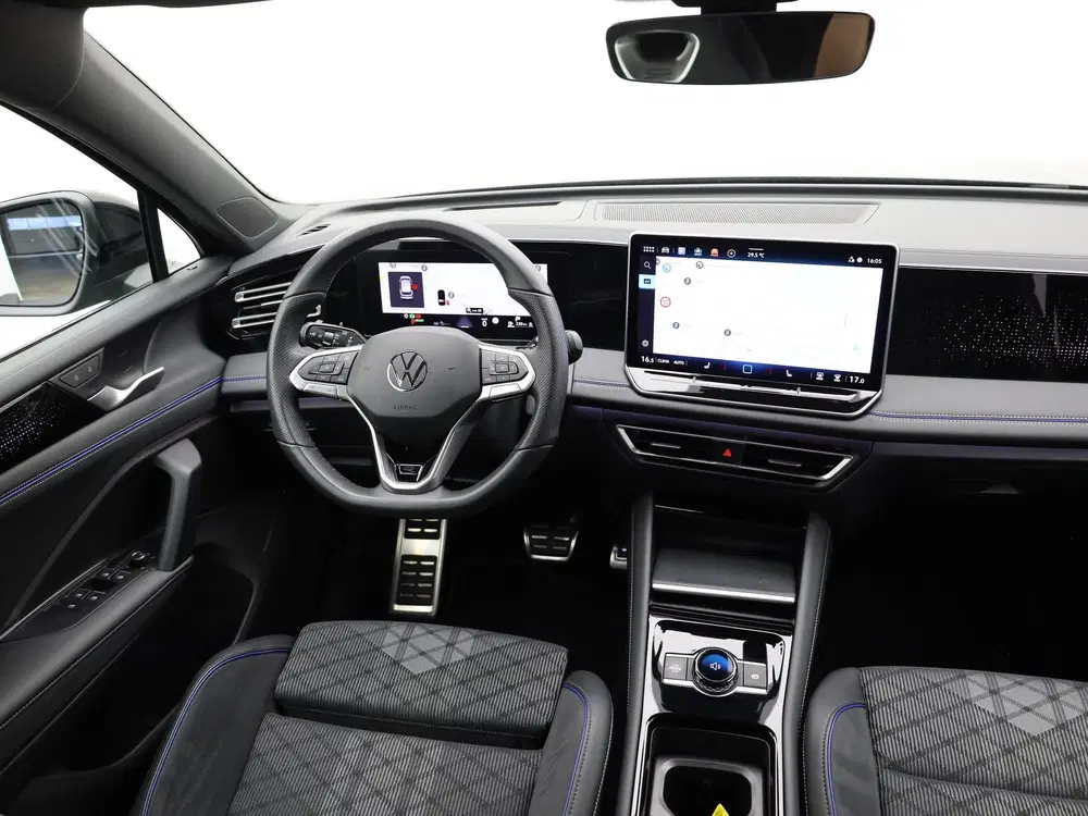 Volkswagen Tiguan 1.5 eTSI R-Line Edition uit 2024, foto 2