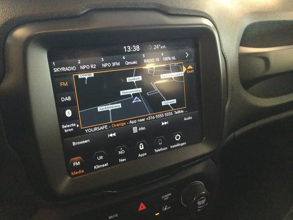 Jeep Renegade 1.0T Sport PDC--Navigatie--4 x All season uit 2019, foto 12