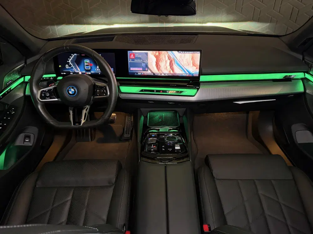BMW i5 eDrive40 M Sport uit 2024, foto 13