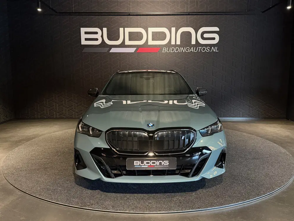 BMW i5 eDrive40 M Sport uit 2024, foto 2