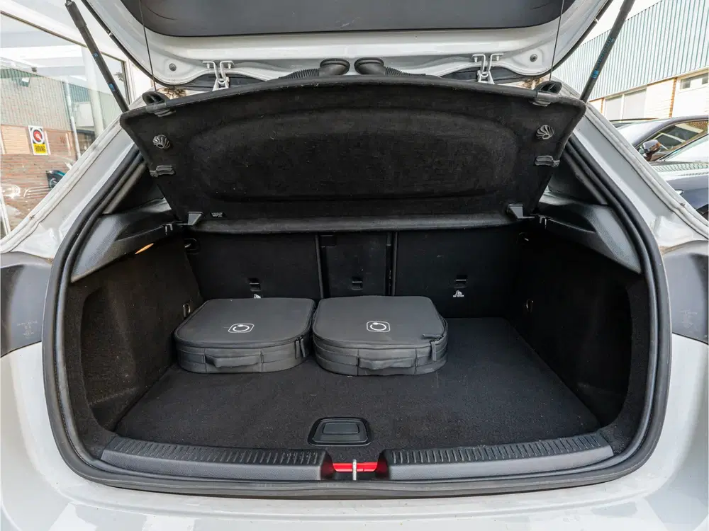 Mercedes-Benz A-Klasse 250 e AMG Line PANO CAMERA 19 INCH MU uit 2023, foto 15