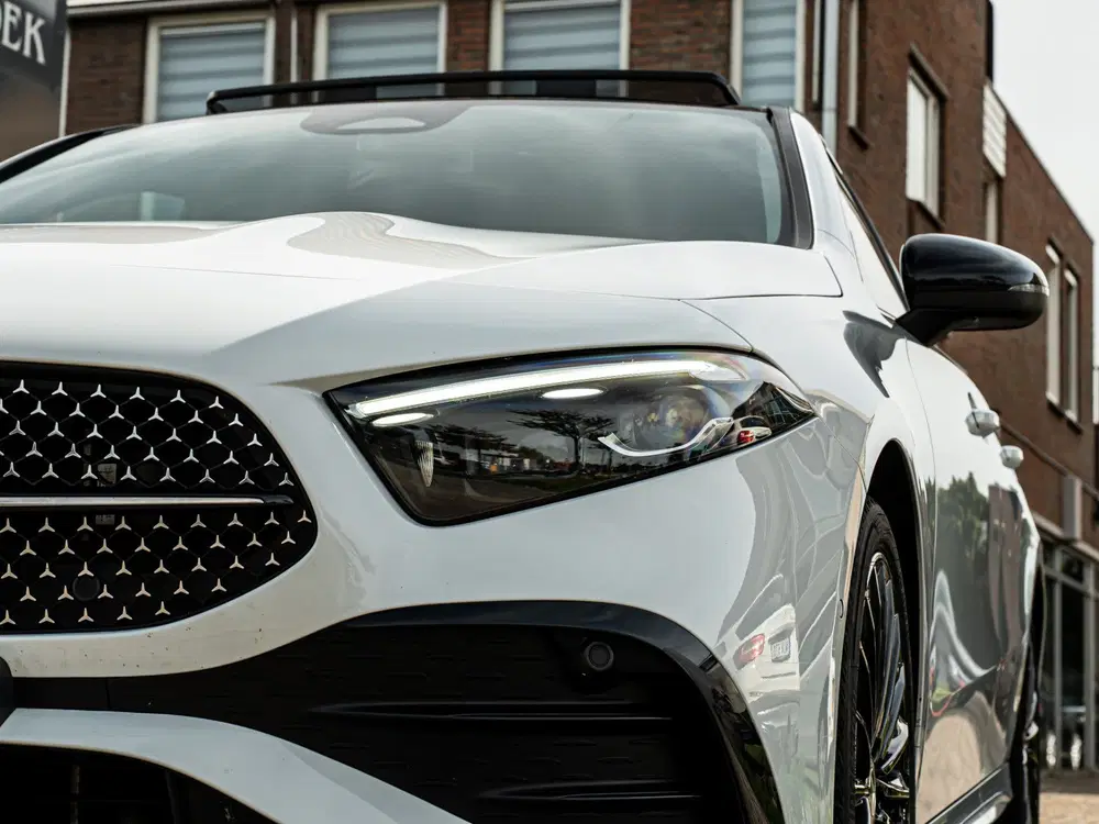 Mercedes-Benz A-Klasse 250 e AMG Line PANO CAMERA 19 INCH MU uit 2023, foto 8