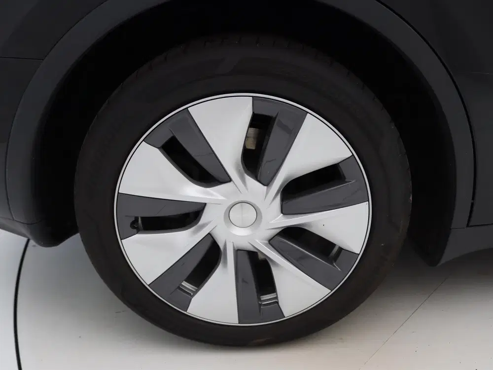 Tesla Model Y Long Range AWD 75kWh 351pk 93.7% SoH [ AMD uit 2023, foto 11