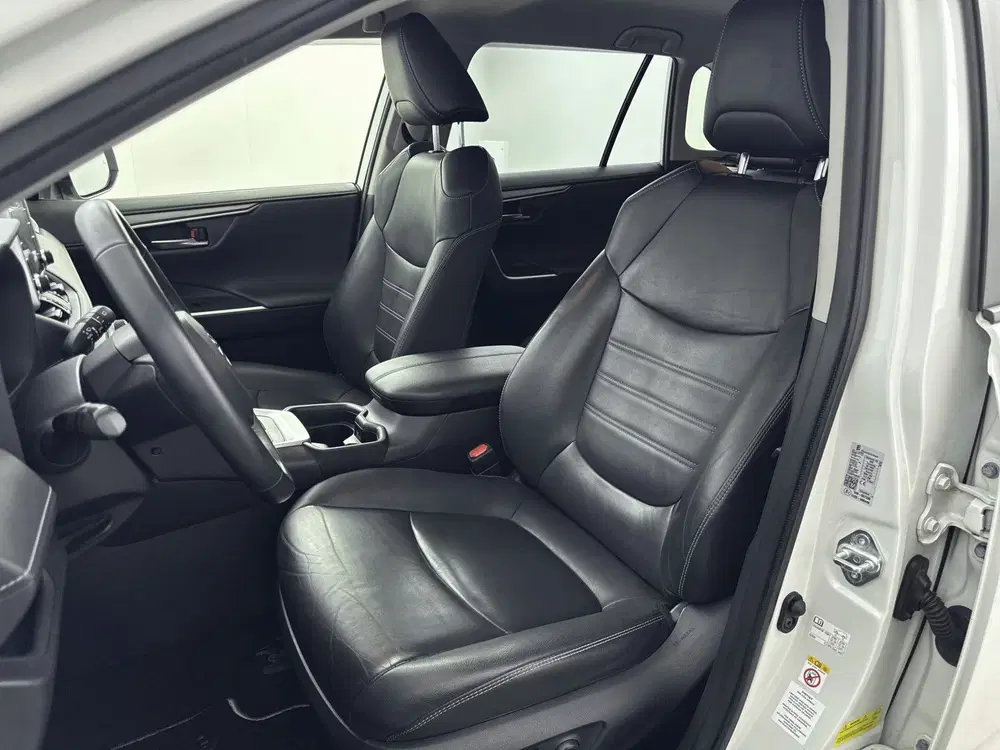 Toyota RAV 4 2.5 Hybrid Executive uit 2019, foto 15