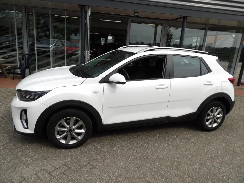 Kia Stonic 1.0 Turbo MHEV DynamicLine 22.000km Org. N uit 2024, foto 2