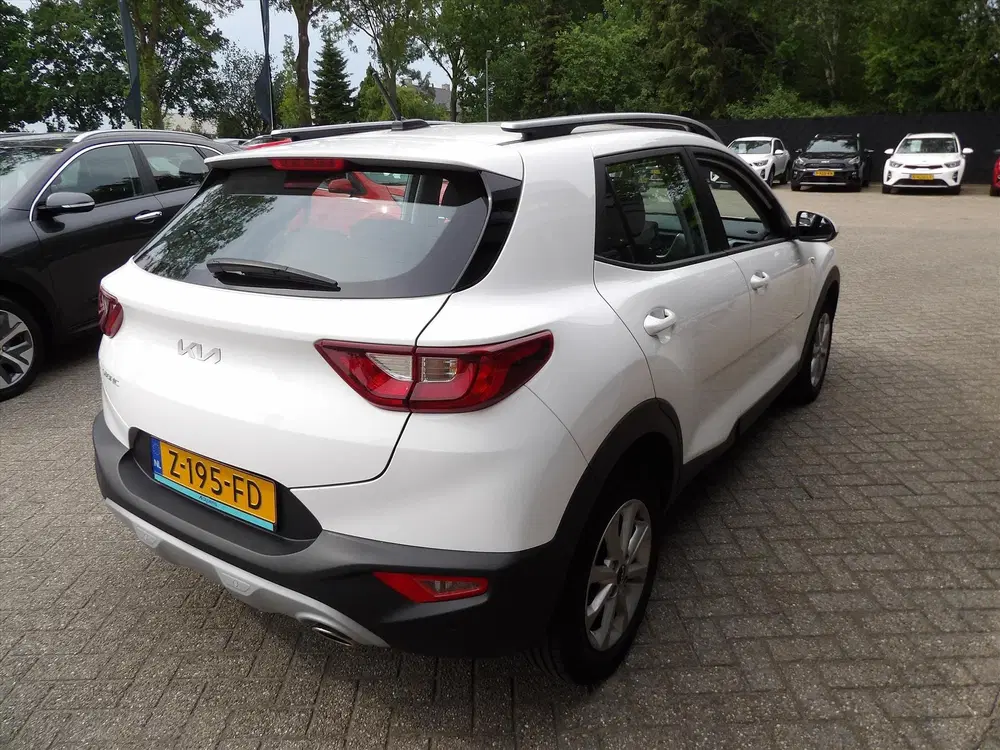 Kia Stonic 1.0 Turbo MHEV DynamicLine 22.000km Org. N uit 2024, foto 4