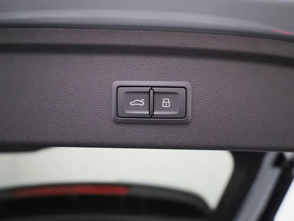 Audi A3 40 TFSI e Advanced edition 204 PK uit 2025, foto 12