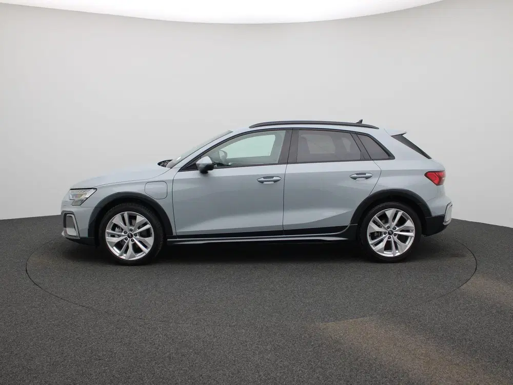 Audi A3 40 TFSI e Advanced edition 204 PK uit 2025, foto 4