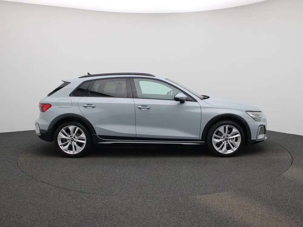 Audi A3 40 TFSI e Advanced edition 204 PK uit 2025, foto 6