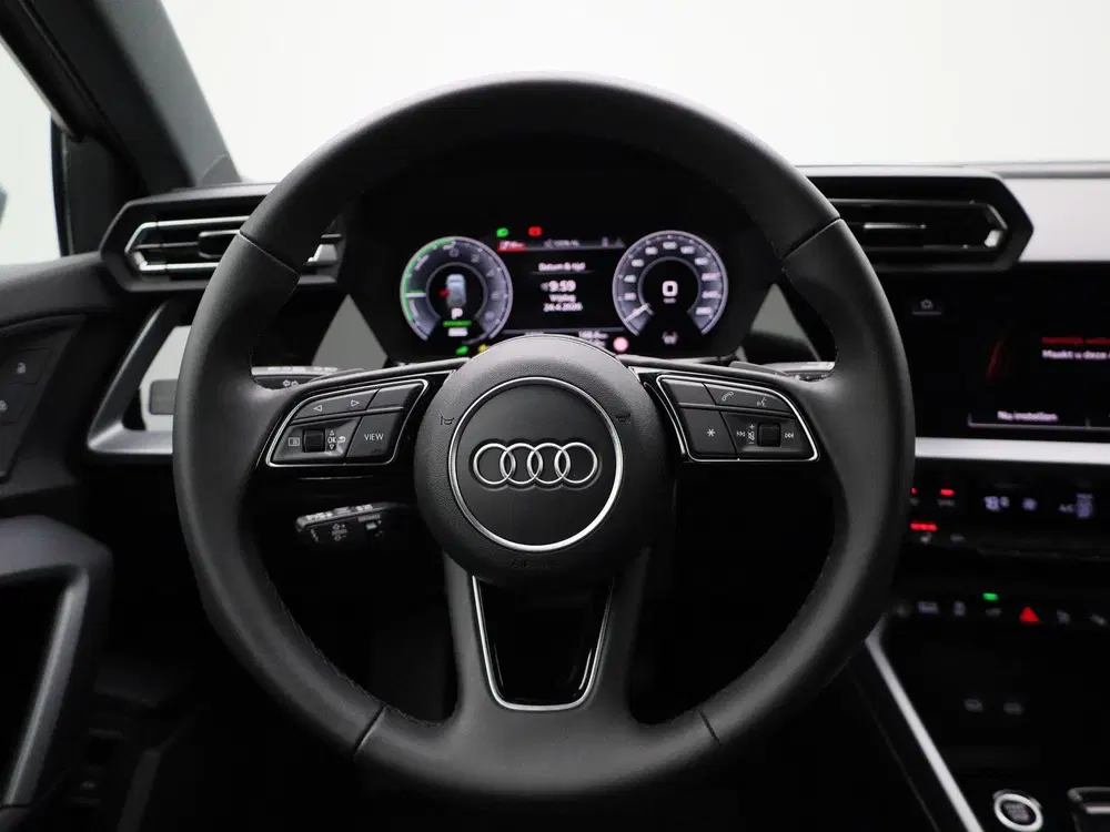 Audi A3 40 TFSI e Advanced edition 204 PK uit 2025, foto 7