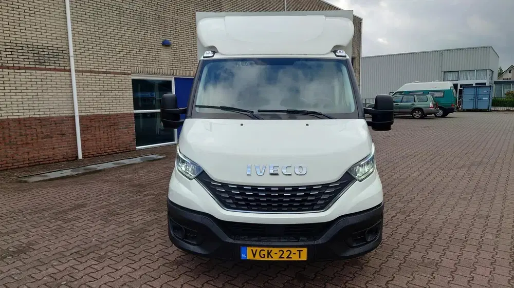 Iveco Daily 35C18 HIMATIC KOEL VRIES AUTO uit 2020, foto 2