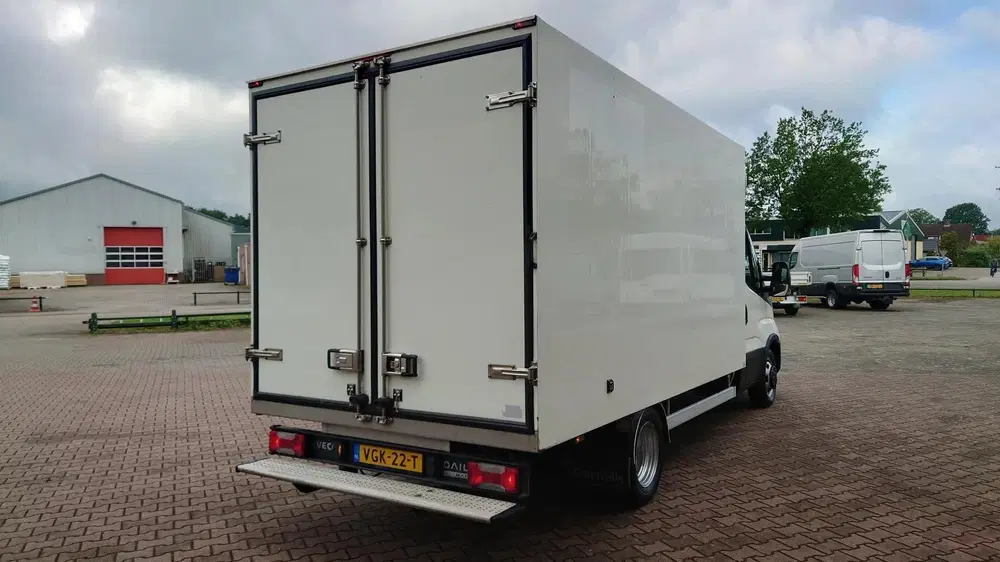 Iveco Daily 35C18 HIMATIC KOEL VRIES AUTO uit 2020, foto 4