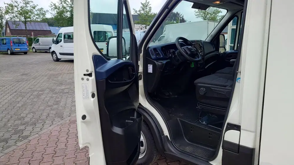 Iveco Daily 35C18 HIMATIC KOEL VRIES AUTO uit 2020, foto 8