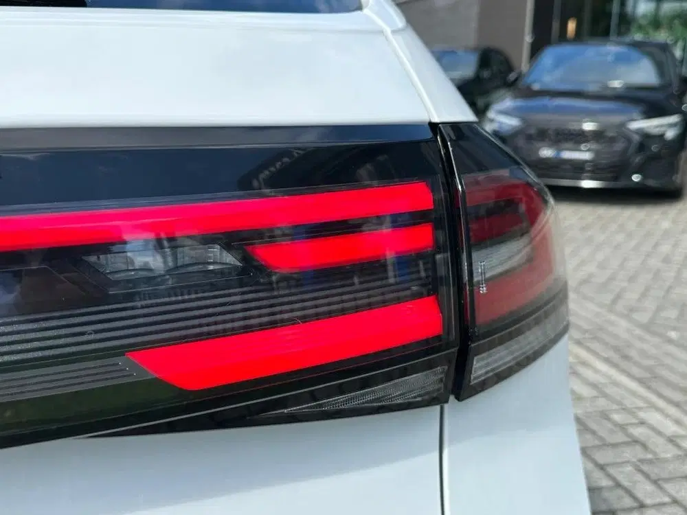 Volkswagen Taigo 1.5 TSI R-Line I Pano I Ambiente I Camera uit 2022, foto 8