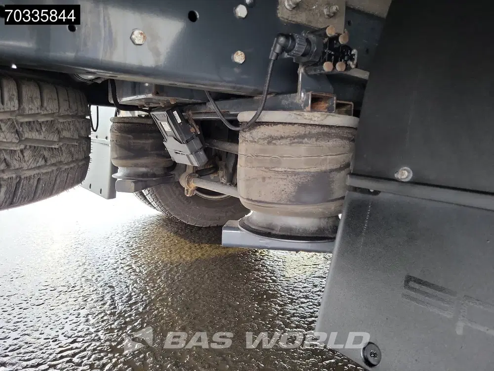 Iveco Daily 3.0L Automaat 1000KG Laadklep Luchtvering uit 2022, foto 12