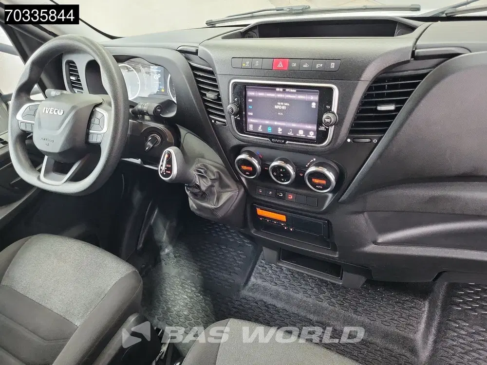 Iveco Daily 3.0L Automaat 1000KG Laadklep Luchtvering uit 2022, foto 3