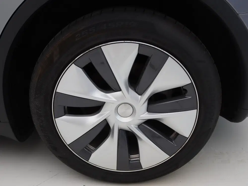 Tesla Model Y Long Range AWD 75kWh 351pk 93.7% SoH [ AMD uit 2023, foto 12
