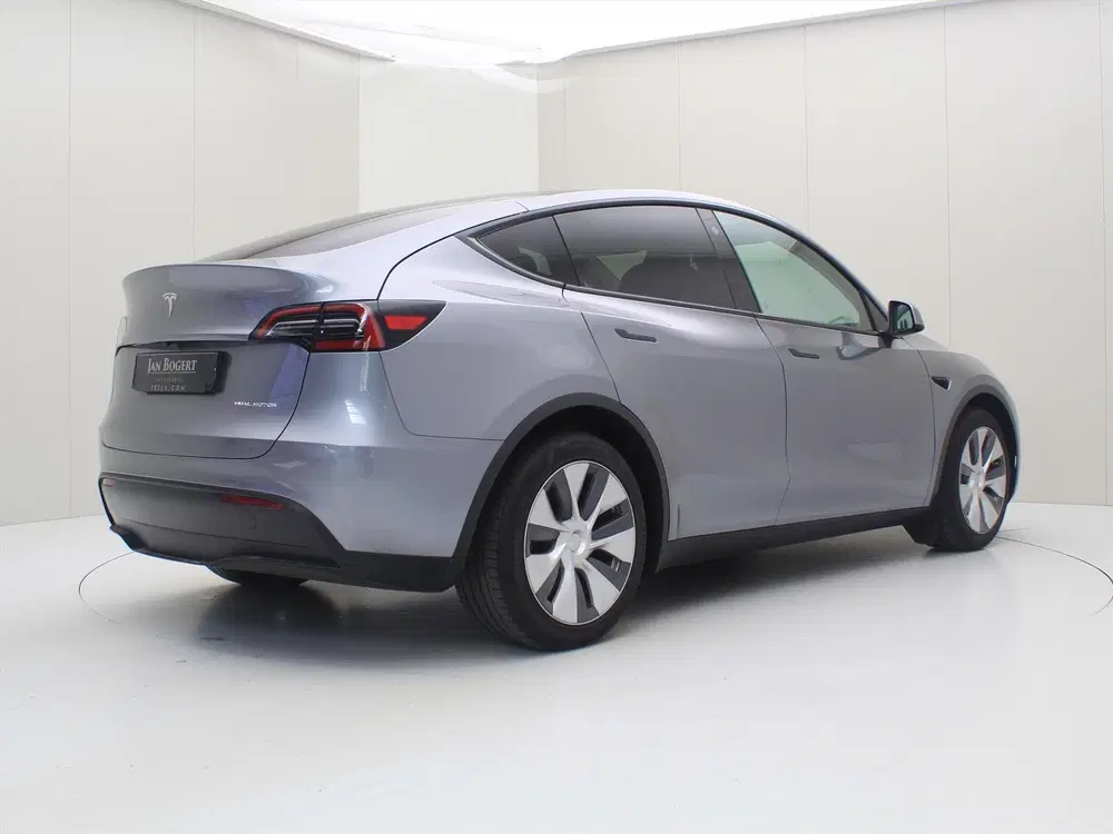 Tesla Model Y Long Range AWD 75kWh 351pk 93.7% SoH [ AMD uit 2023, foto 3