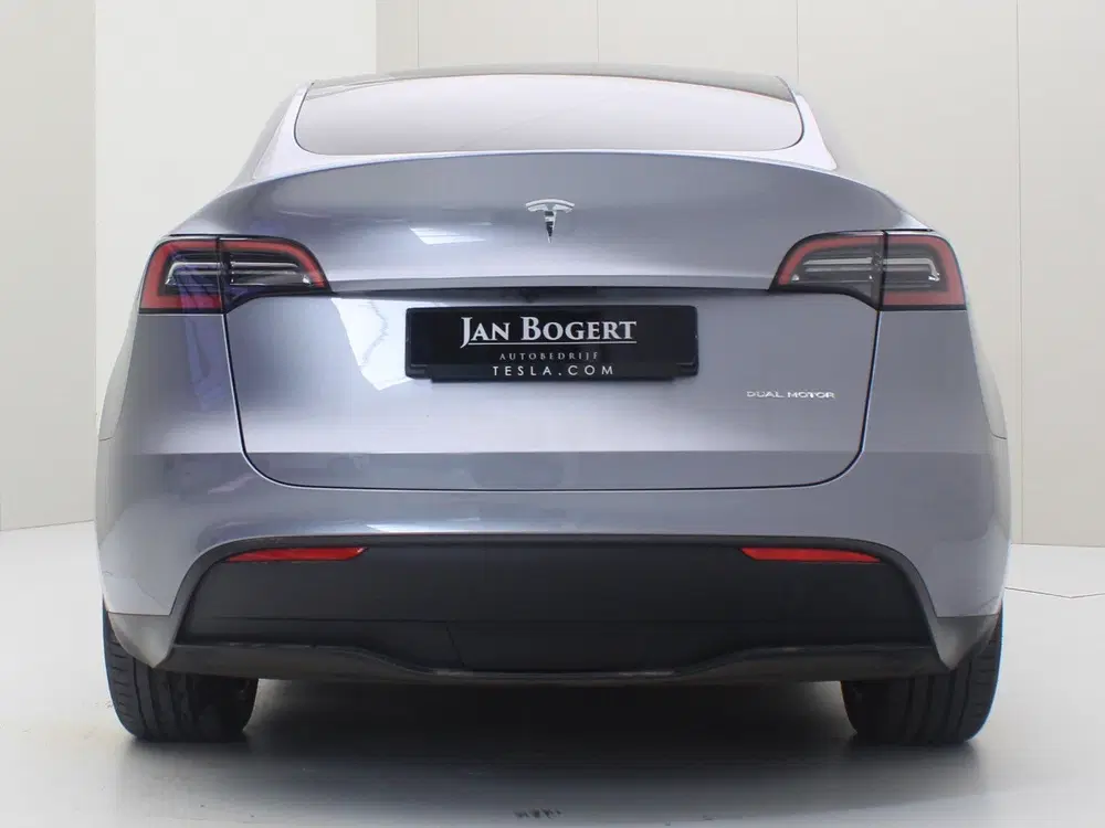 Tesla Model Y Long Range AWD 75kWh 351pk 93.7% SoH [ AMD uit 2023, foto 7