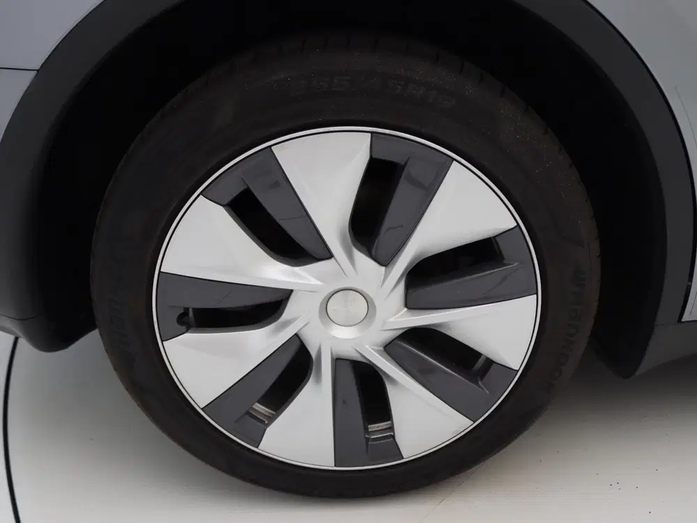 Tesla Model Y Long Range AWD 75kWh 351pk 93.7% SoH [ AMD uit 2023, foto 9