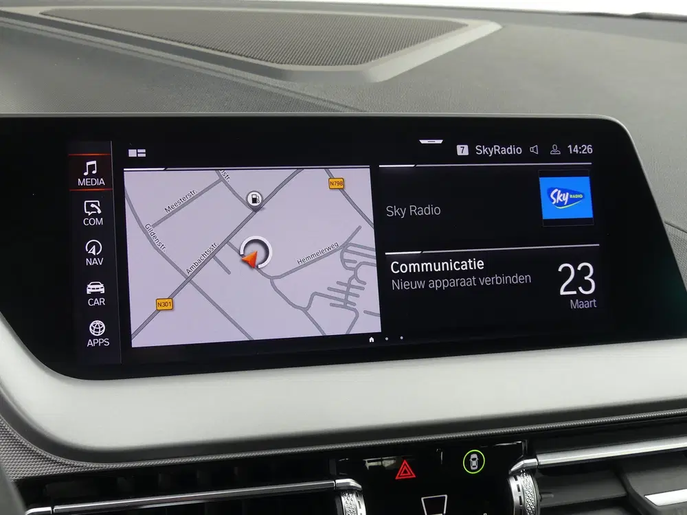 BMW 1-serie 118i Business Edition uit 2022, foto 14